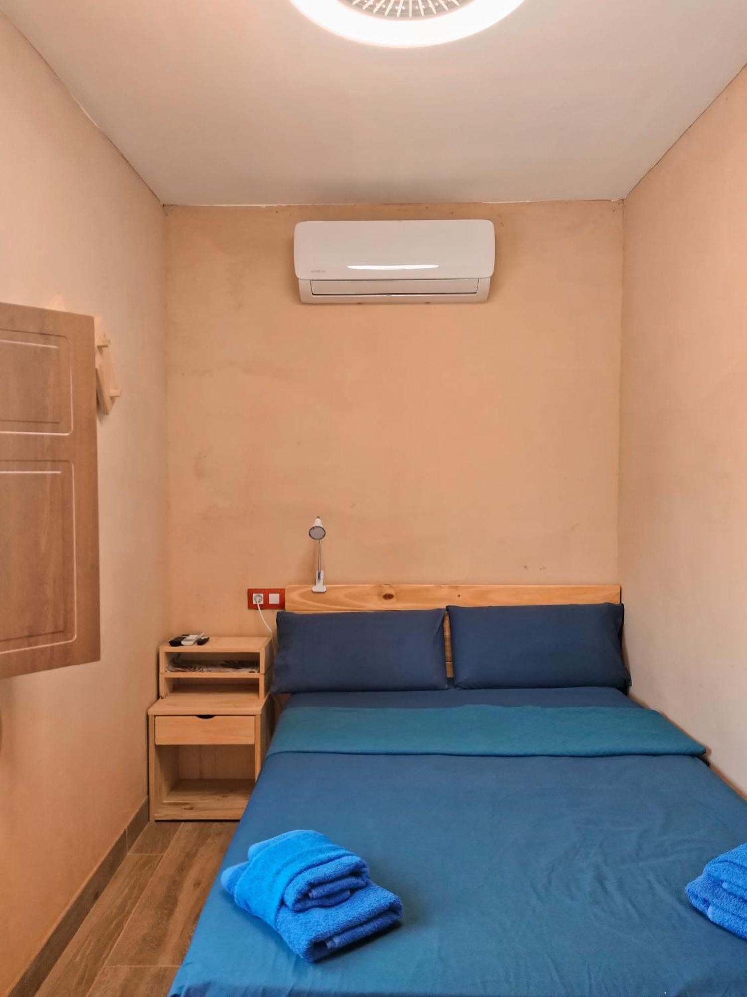 La Calma De Pamies Hostel Balaguer Buitenkant foto